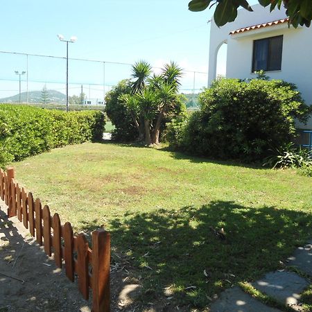 Theológos Evi Apartments And Studios מראה חיצוני תמונה