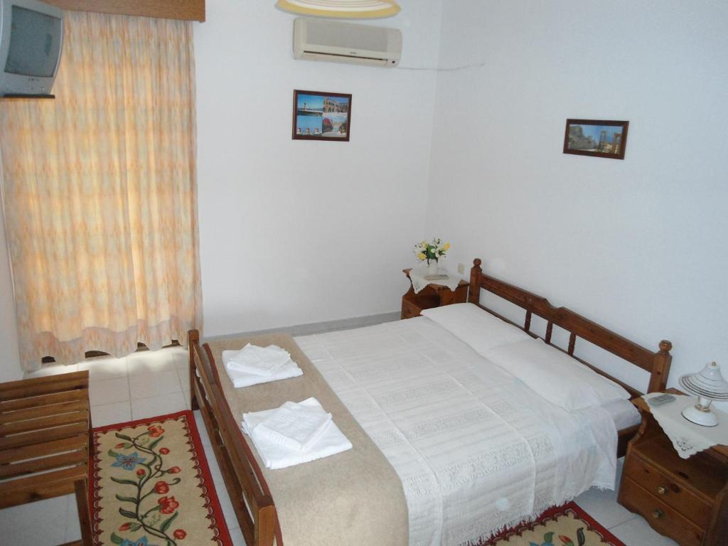 Theológos Evi Apartments And Studios חדר תמונה