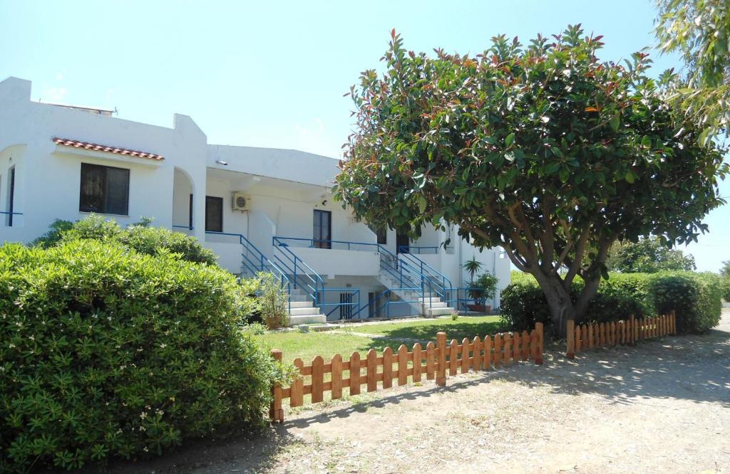 Theológos Evi Apartments And Studios חדר תמונה