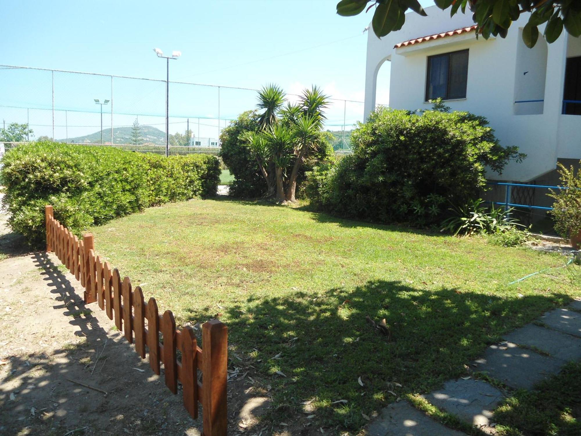 Theológos Evi Apartments And Studios מראה חיצוני תמונה